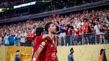 4 صفقات ضخمة.. صراع خارج التوقعات بين الأهلي وبيراميدز في ميركاتو الصيف